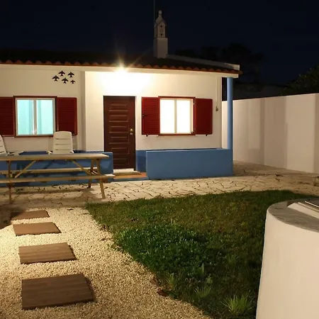 Holiday home Quintinha Da Evangelina