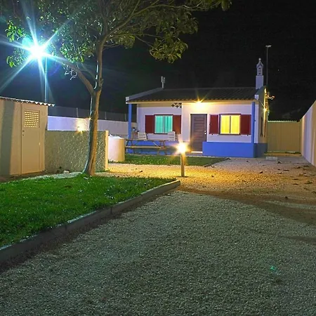 Holiday home Quintinha Da Evangelina